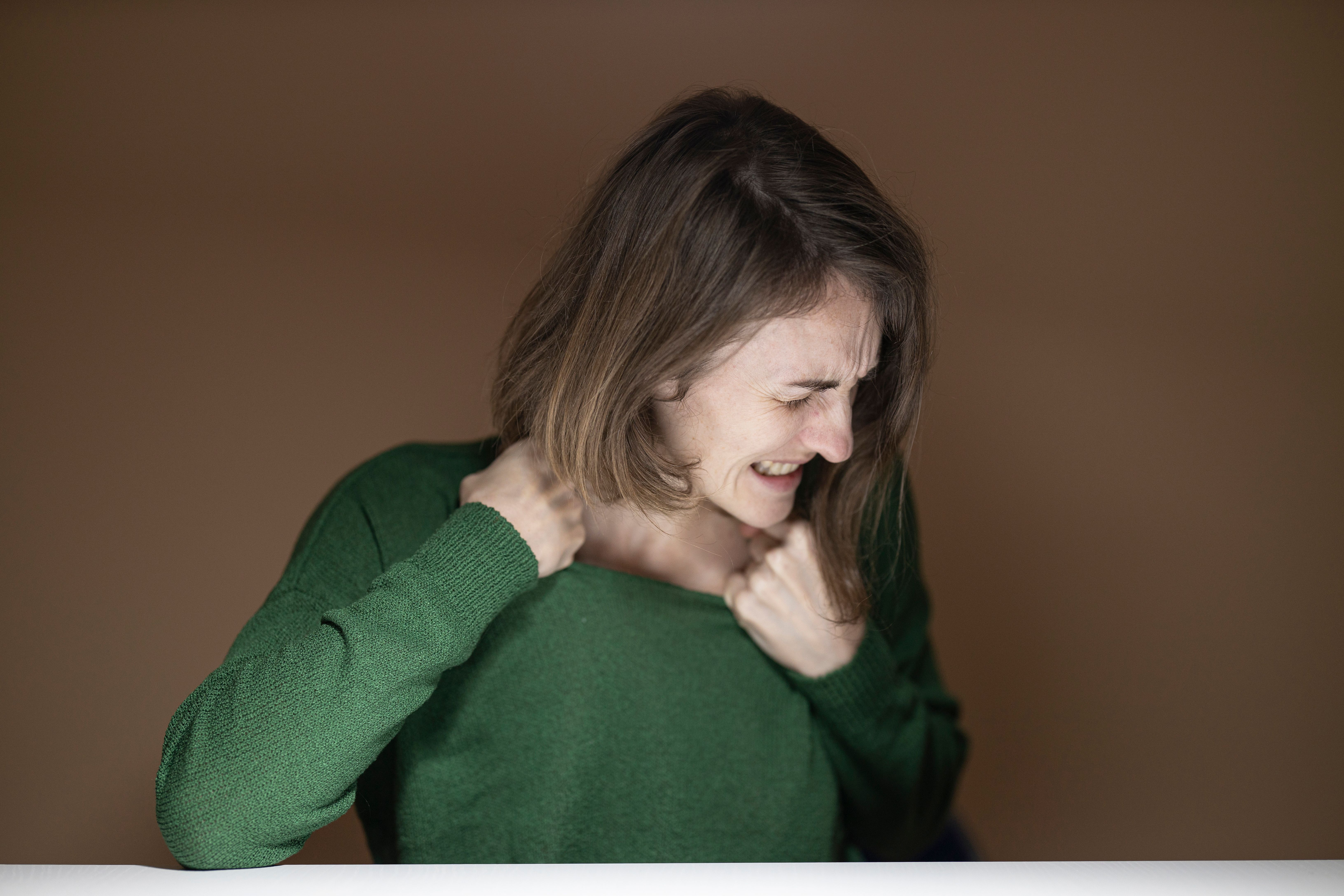A woman in pain | Source: Pexels